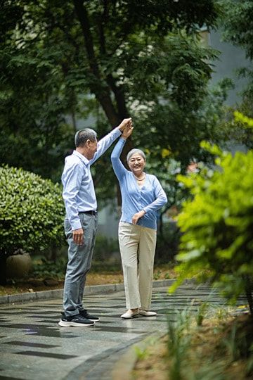 Active, healthy moments outdoors